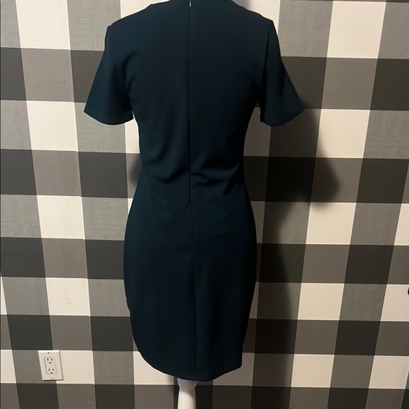 Elegant Dark Green Dress - Picture 2 of 2